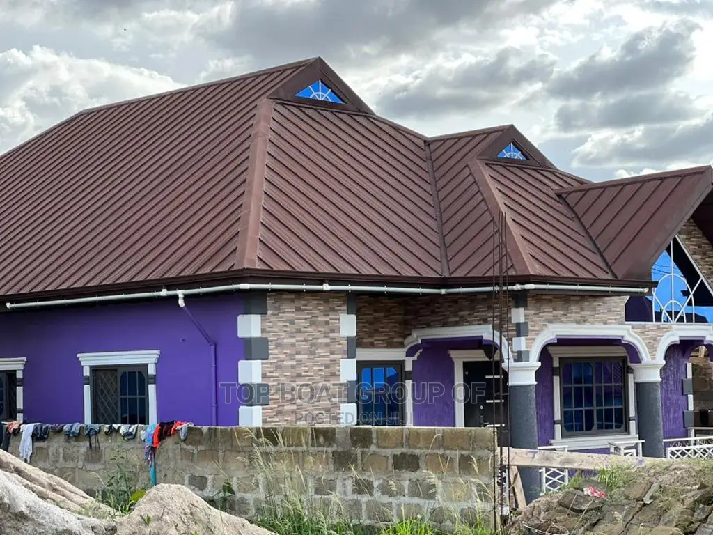 Furnished 4bdrm House in Top Boat Estate, Kumasi Metropolitan for sale