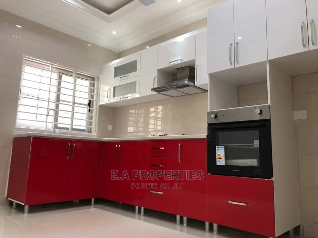 3bdrm House in E A Properties, School Junction for rent