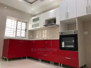 3bdrm House in E A Properties, School Junction for rent