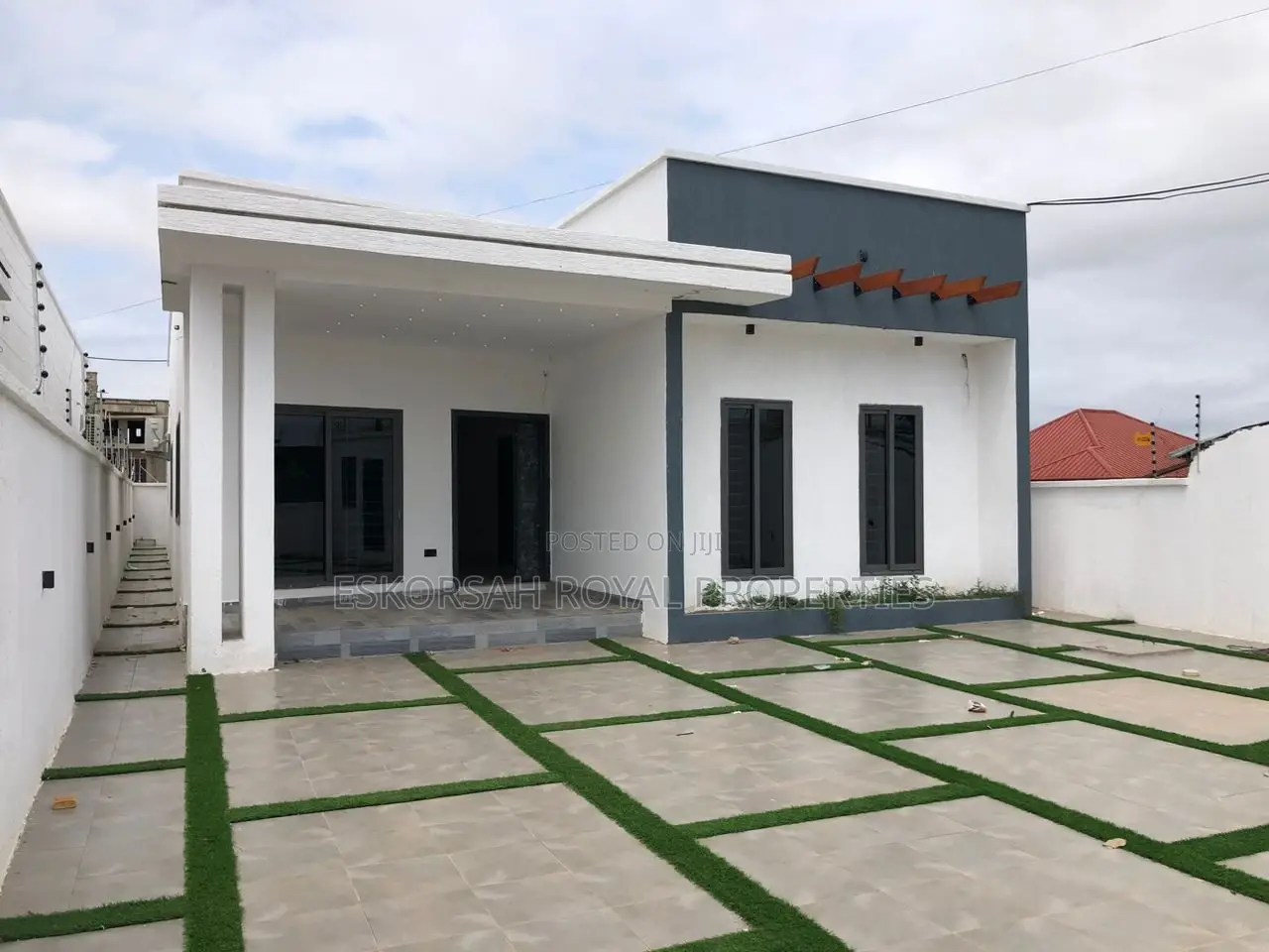 3bdrm House in Lakeside Estate for sale