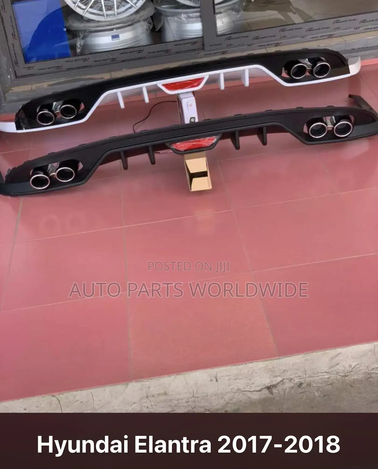 Hyundai Elantra Back Bumper Diffuser With Brake Lights