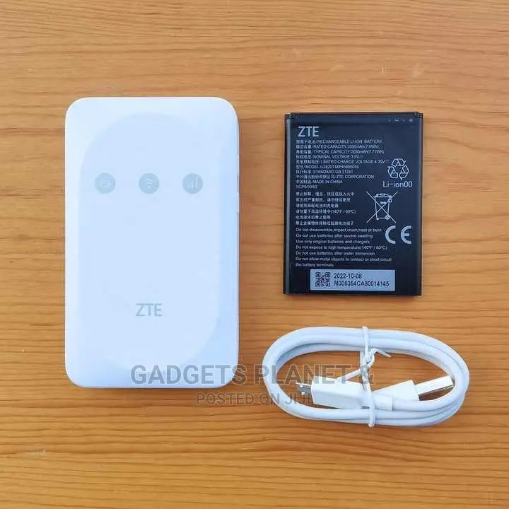 ZTE Universal 4G LTE Mobile Router Pocket Mifi CAT 4 - MF935