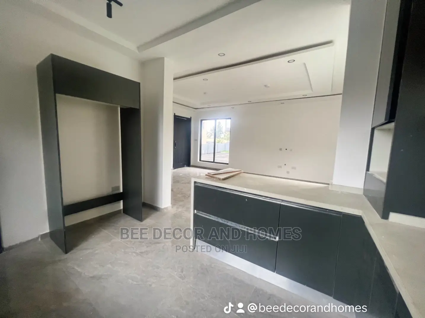 3bdrm Townhouse/Terrace in Bee Decor And Homes, North Legon for sale