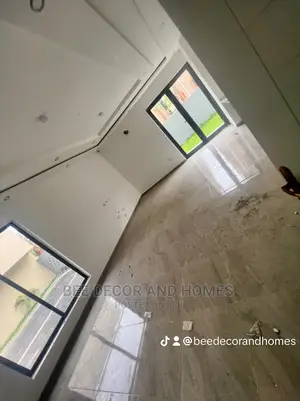 3bdrm Townhouse/Terrace in Bee Decor And Homes, North Legon for sale