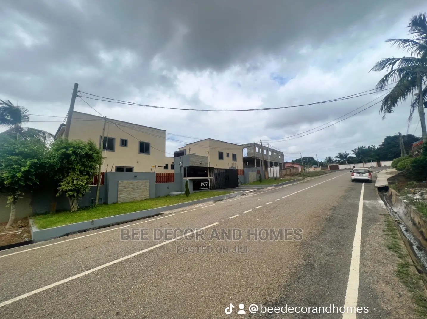 3bdrm Townhouse/Terrace in Bee Decor And Homes, North Legon for sale