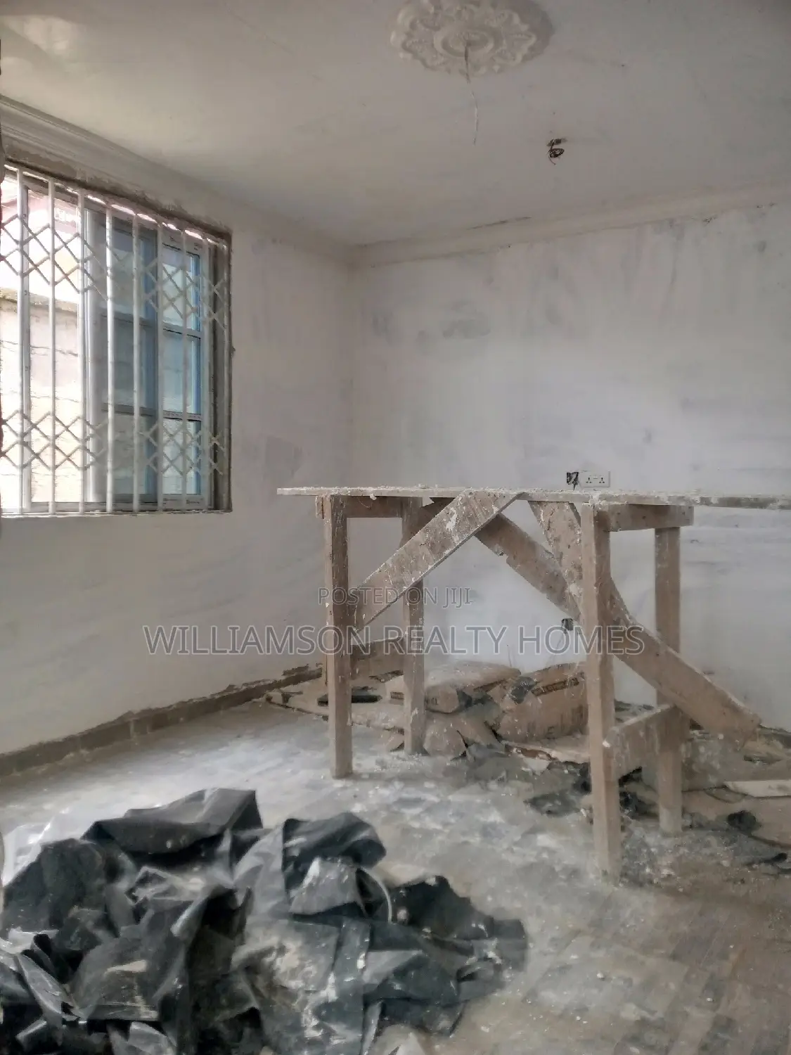 1bdrm Apartment in Community 18, Spintex for rent