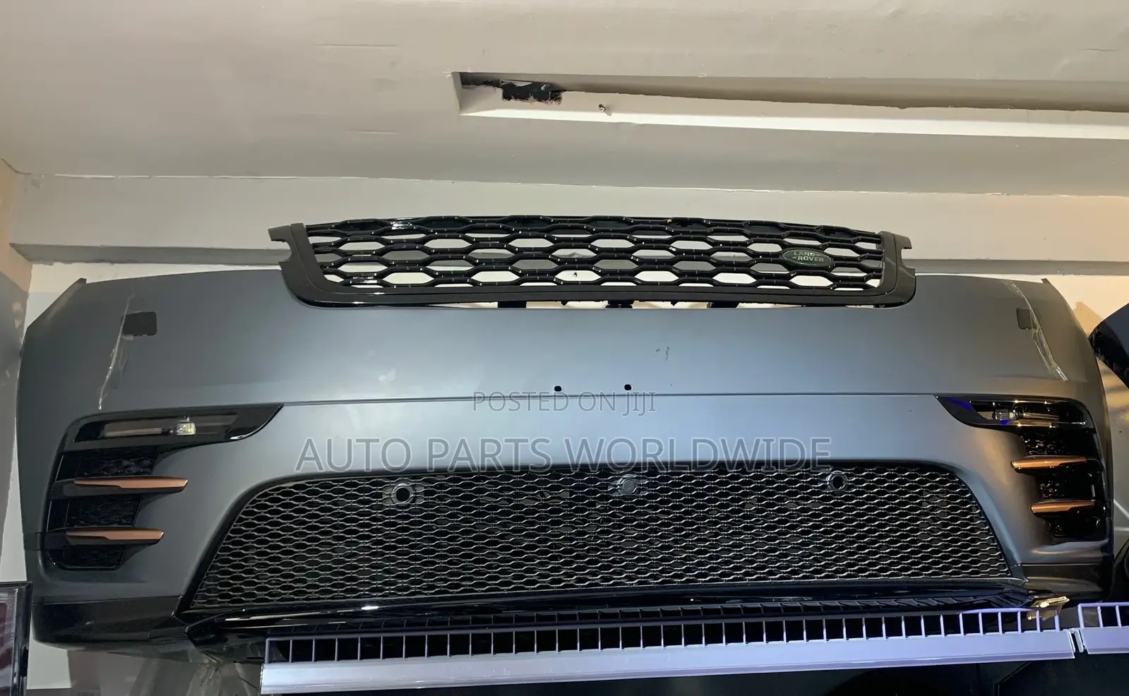 Range Rover Velar Front Bumper Complete 2018-2022