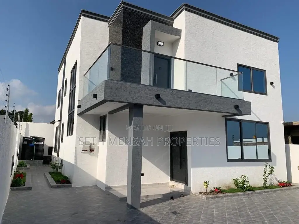 4bdrm House in Adenta for sale