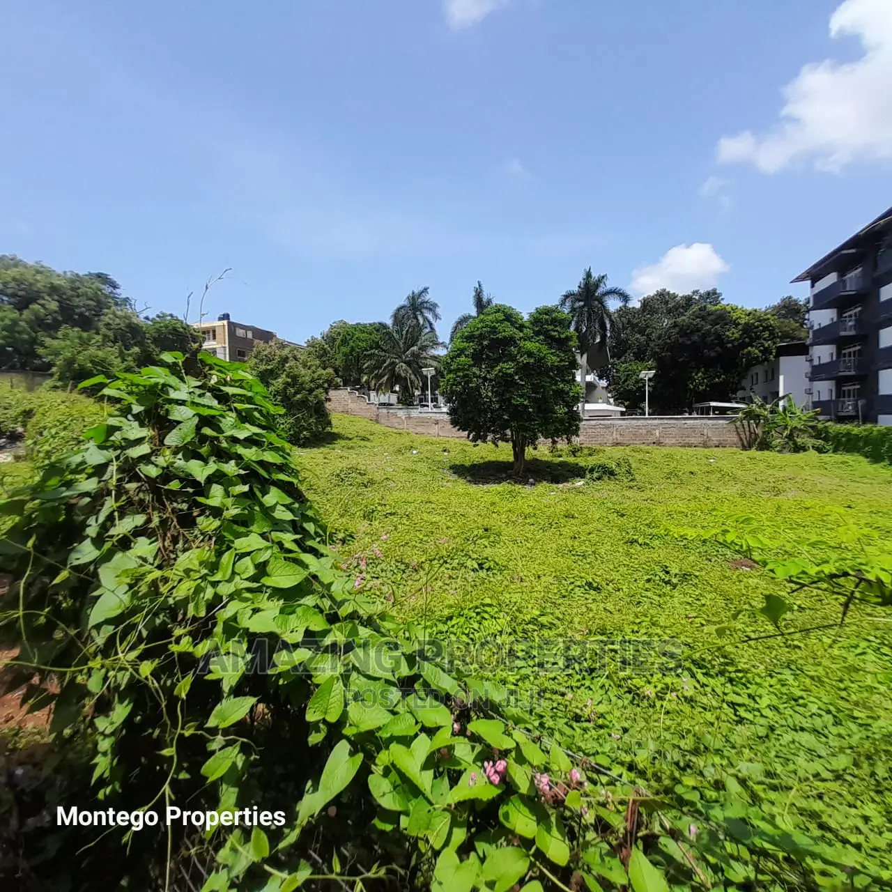 LAND SIZE: 4 .32 ACRES Tema Community 1