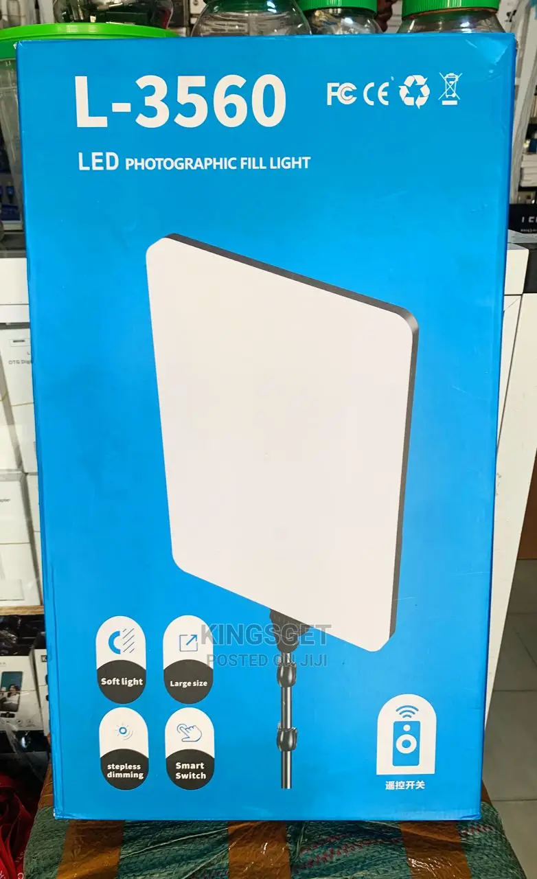 L-3560 Photographic Fill Light With Stand