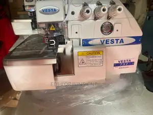 Vesta 3 Thread Knitting Machine
