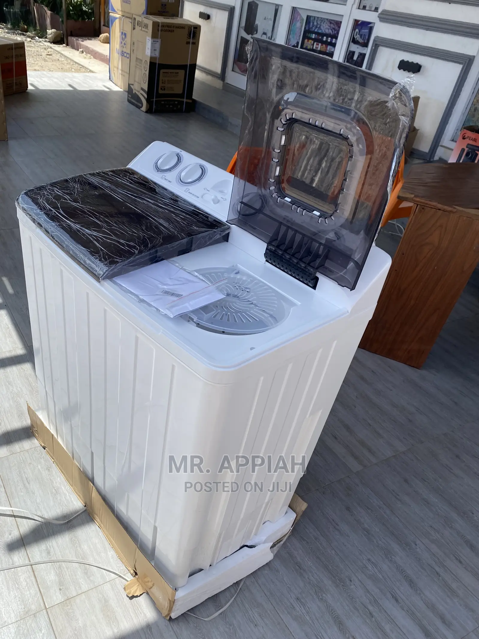 Nicely Designed TCL Top Load Washingmachine(10kg) 