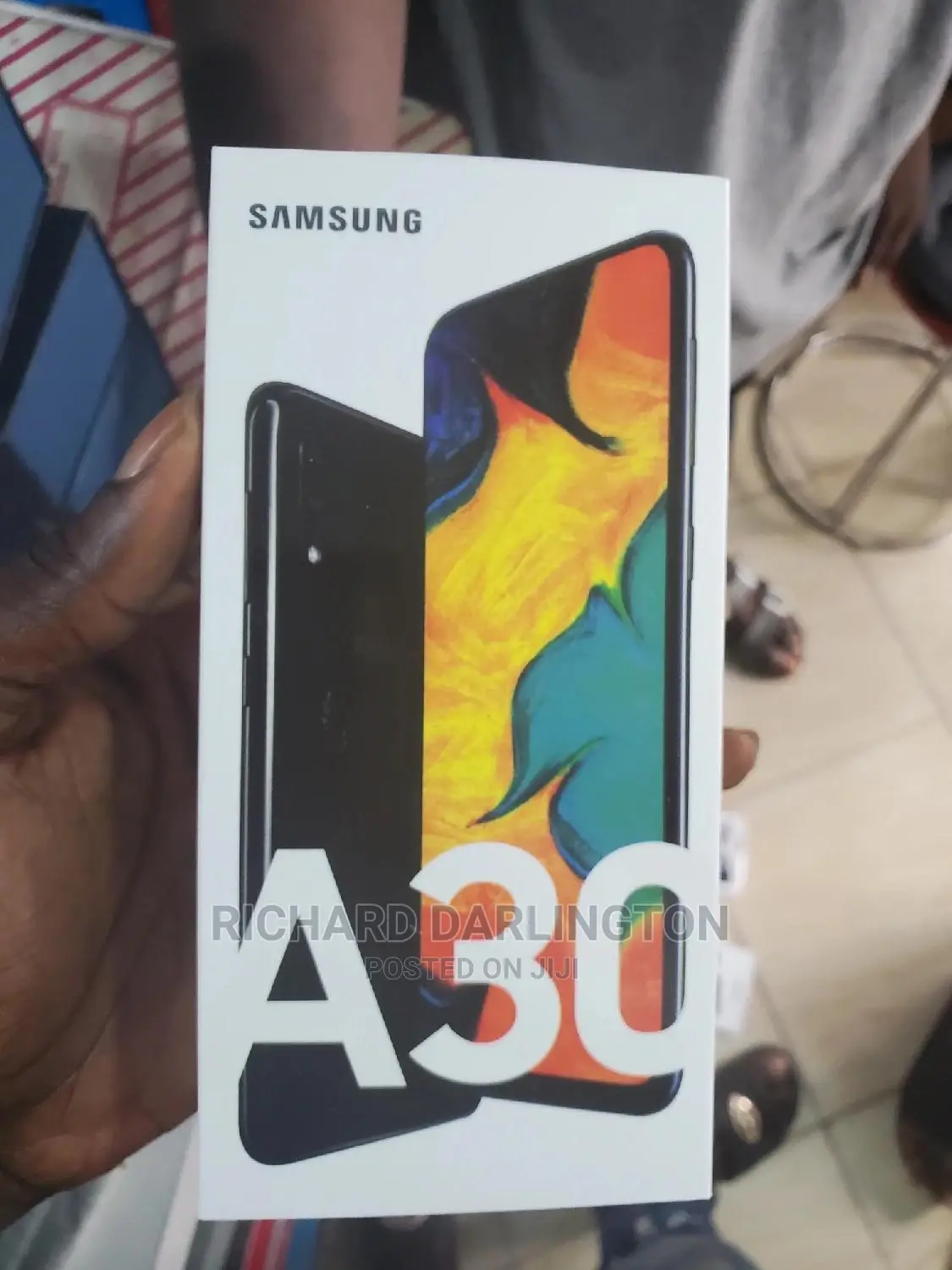 New Samsung Galaxy A30 64 GB Black