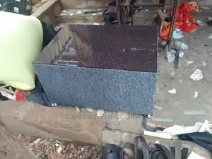 Quality Center Table ( in Combination With Fabric Sofa)