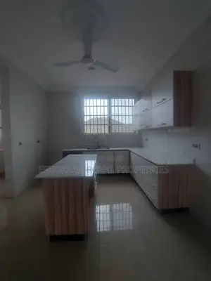 2bdrm Apartment in Adjiringanor, Adjiriganor for rent