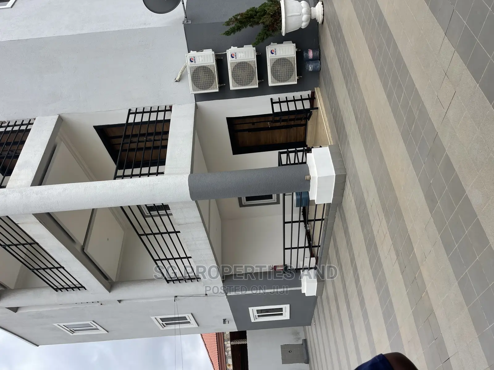 2bdrm Apartment in East Airport for rent