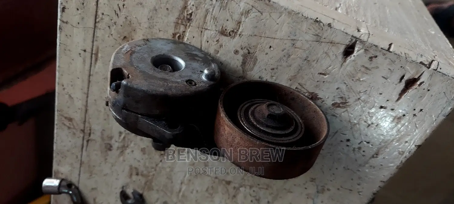 Belt Adjuster for Versa