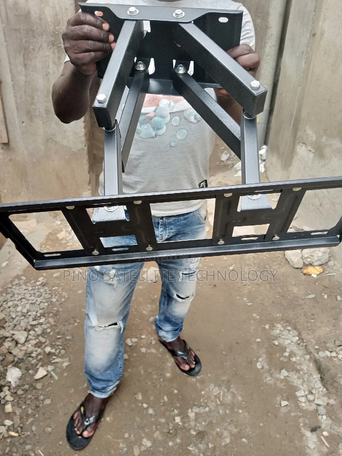 Tv Wall Mount Very Movable to Any Angle