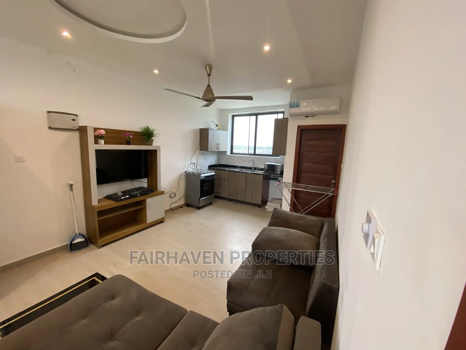 Fully Furnished 1bedroom Apartment at Tseaddo