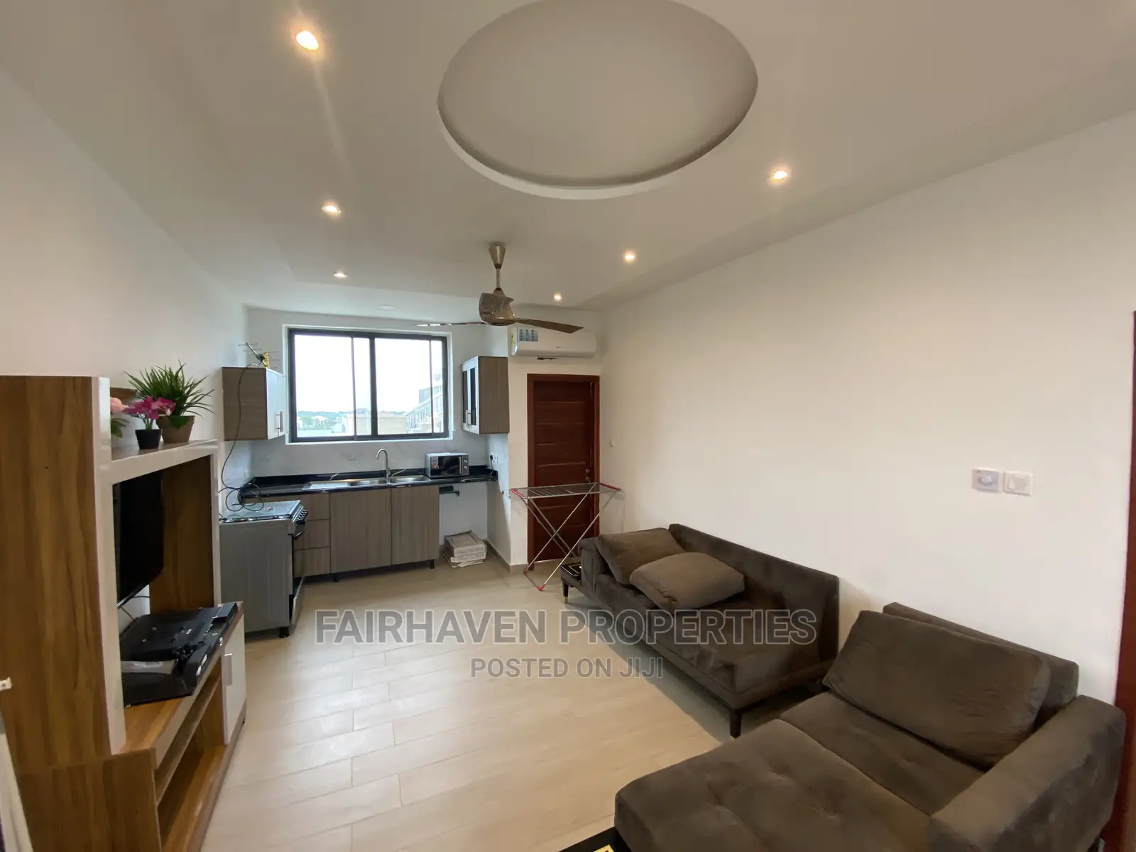 Fully Furnished 1bedroom Apartment at Tseaddo