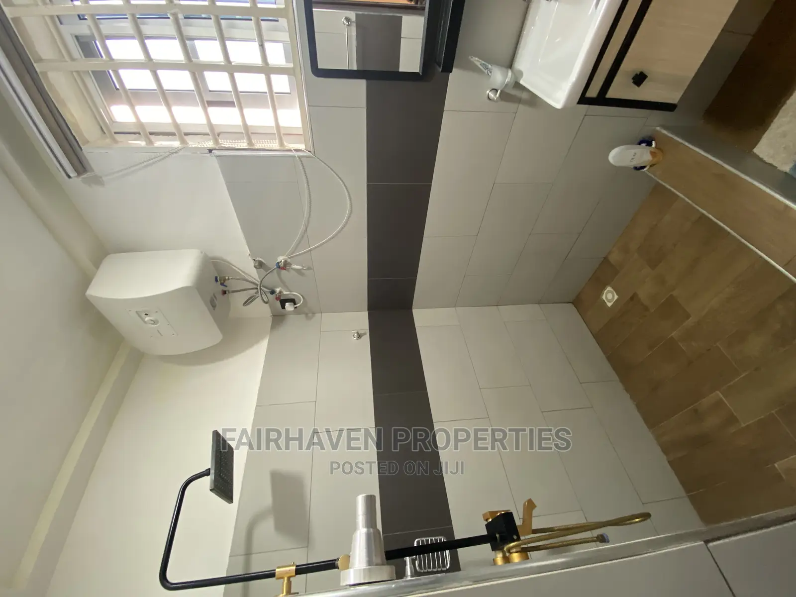 Fully Furnished 1bedroom Apartment at Tseaddo