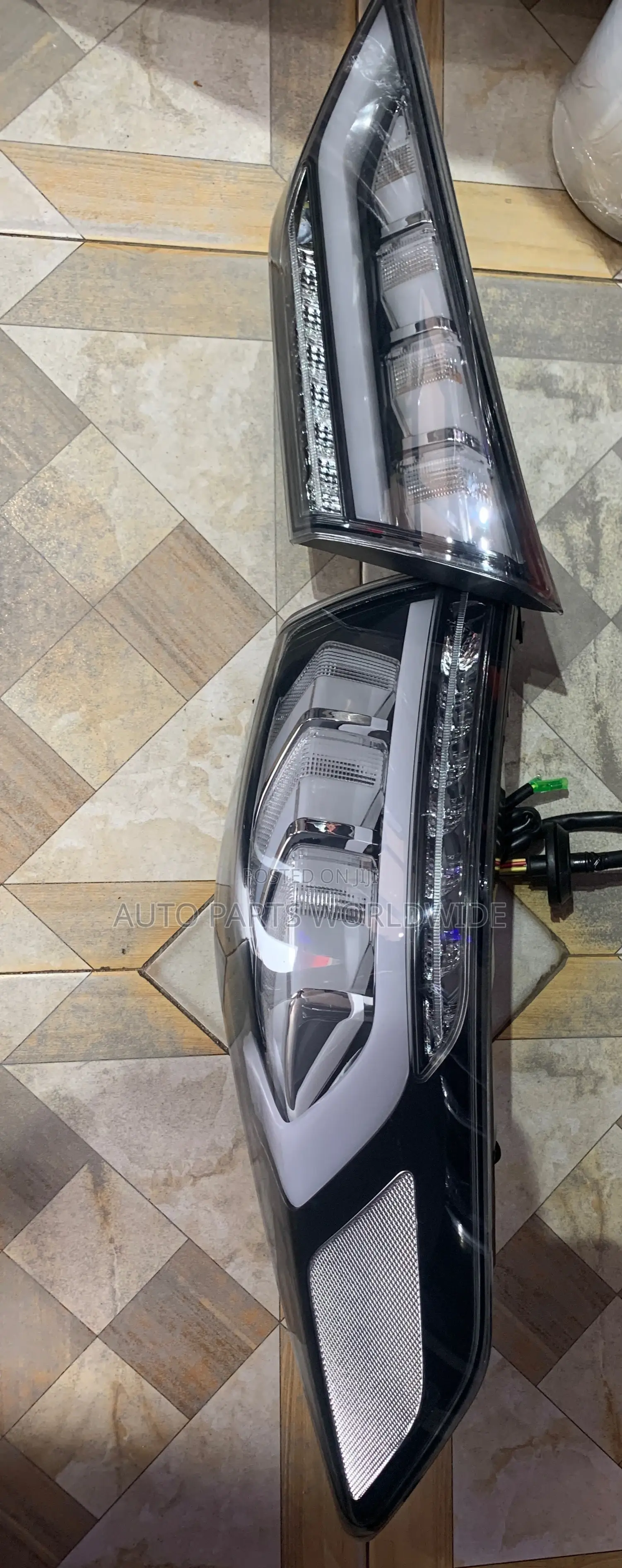 Hyundai Elantra 2017-2019 Taillights Spec
