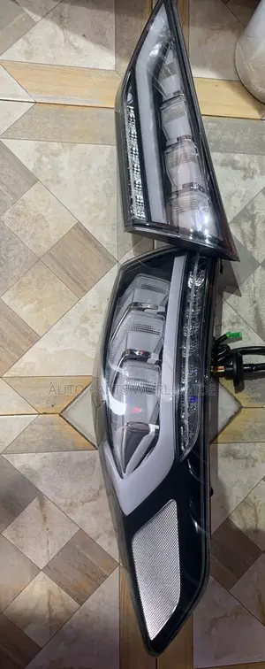 Hyundai Elantra 2017-2019 Taillights Spec