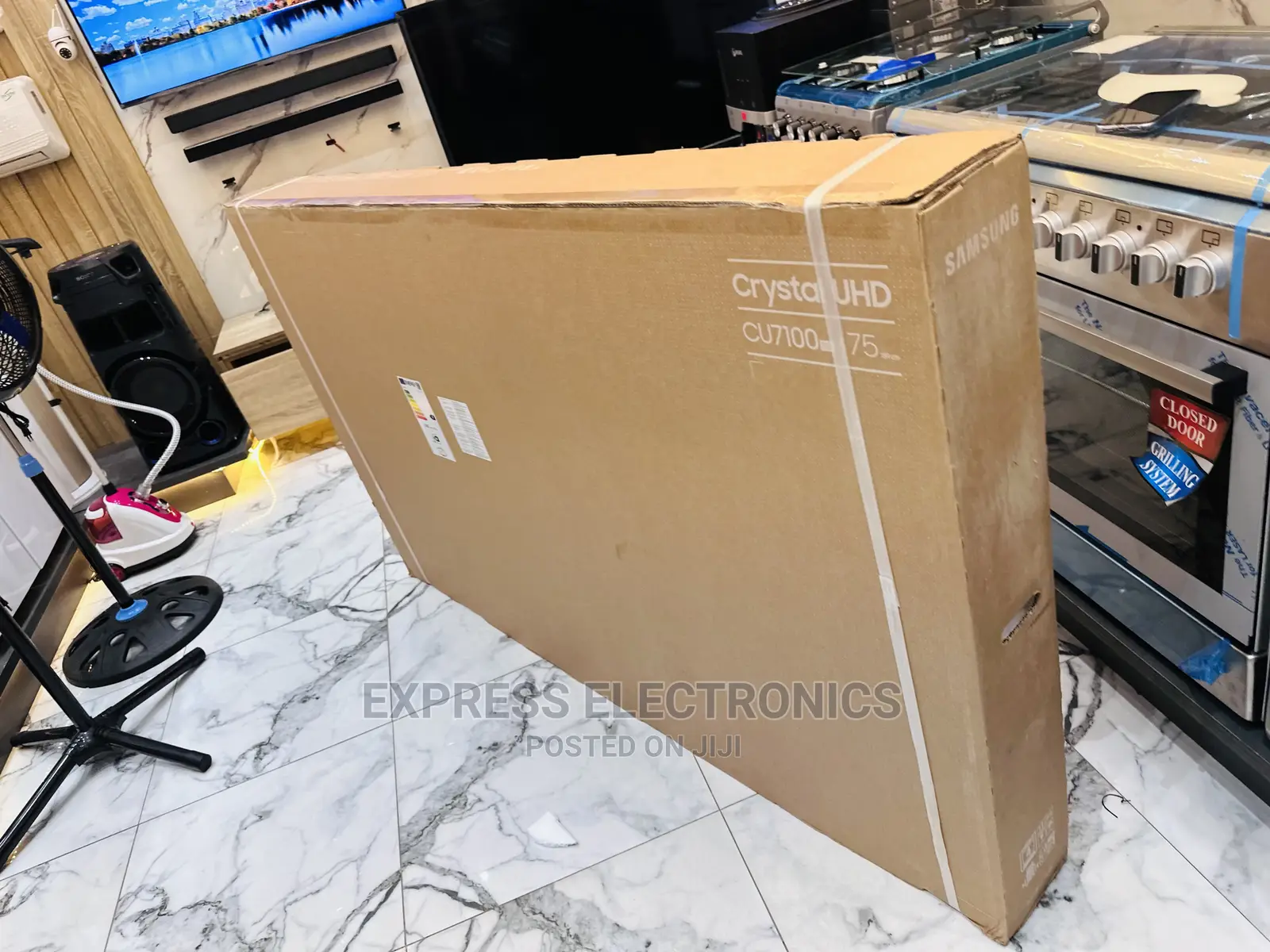 Crystal Processor UHD Smart Samsung Cu7172 75” Tv 