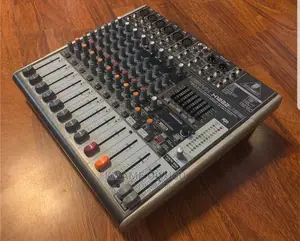 Behringer Xenyx X1222 USB Mixer