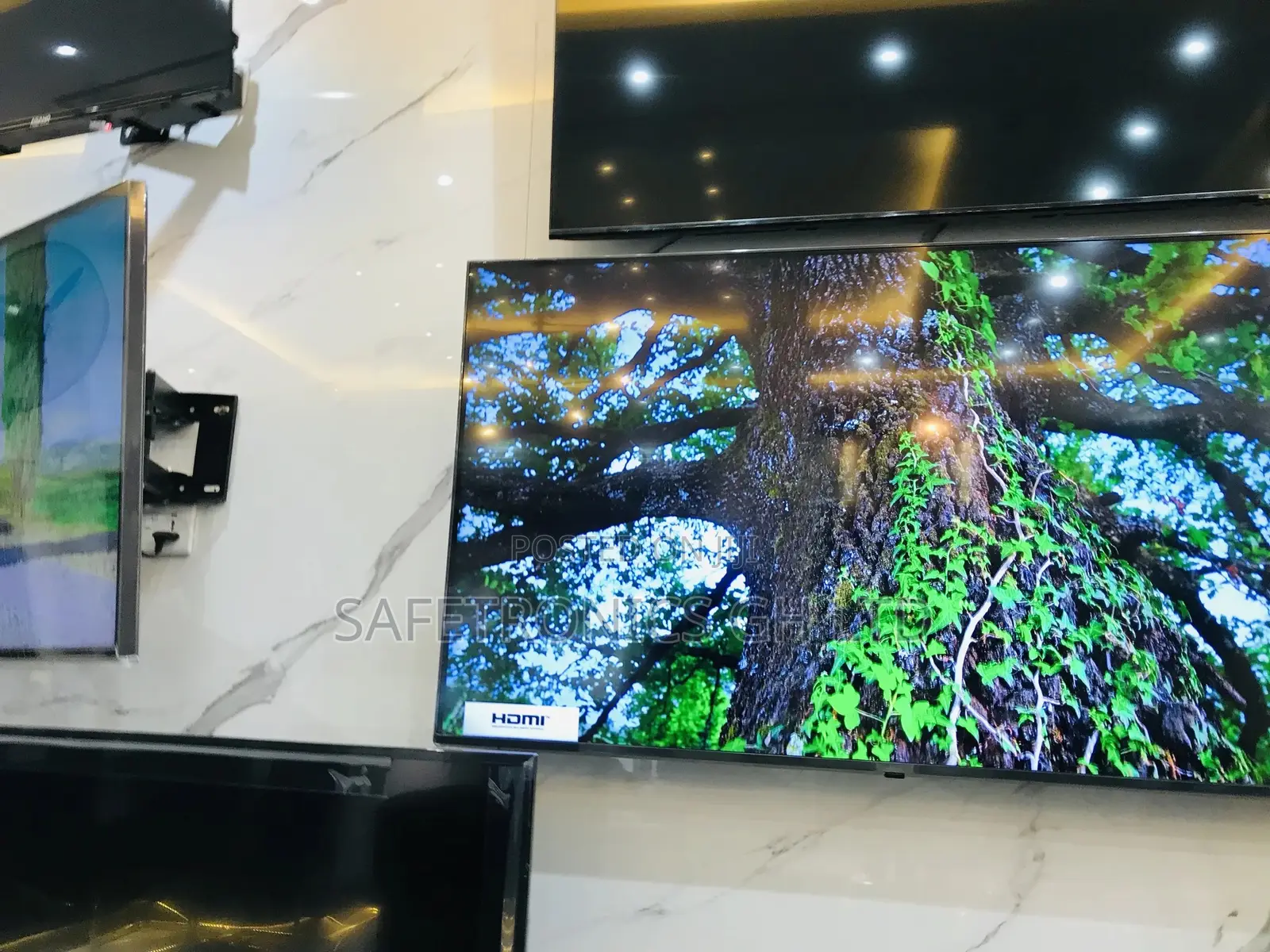 Best Sales on Lg UQ81 65 Inches Glossy LED Tv