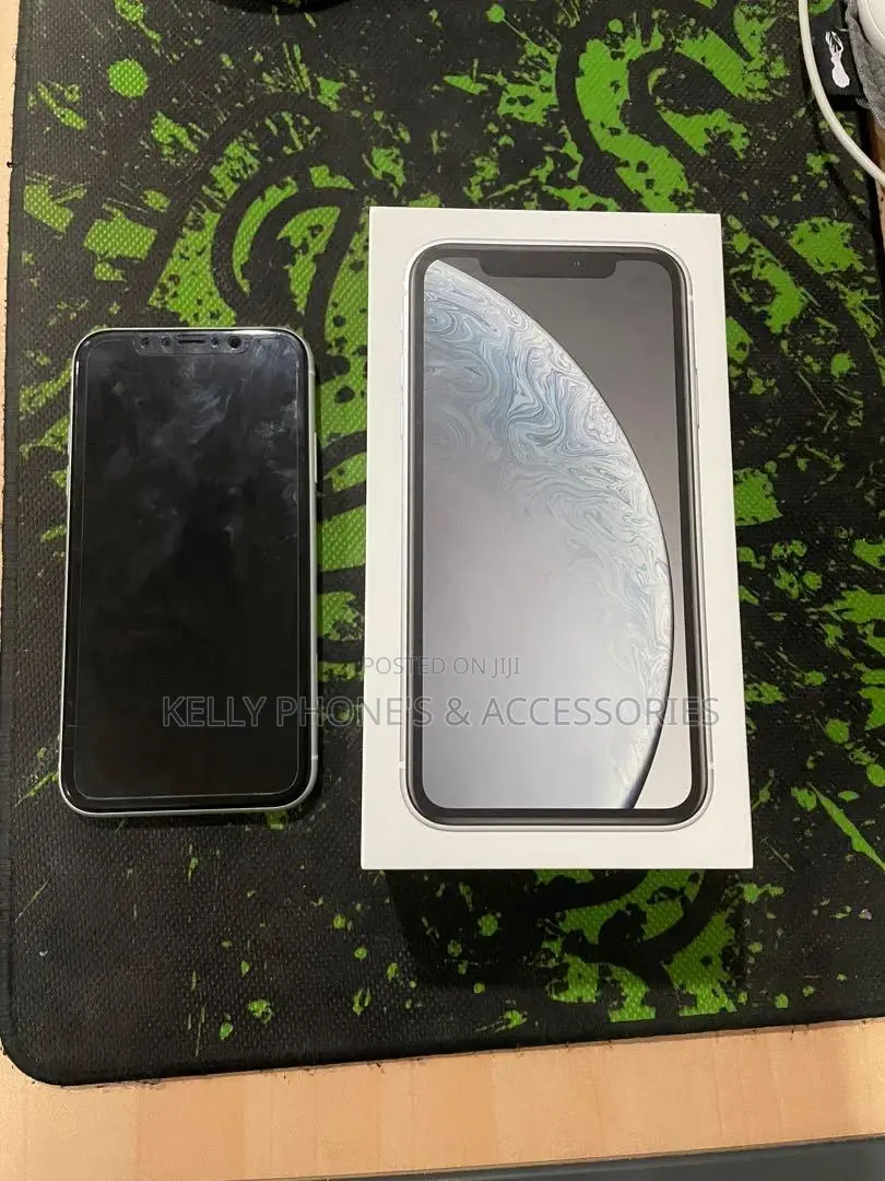 New Apple iPhone XR 128 GB Blue