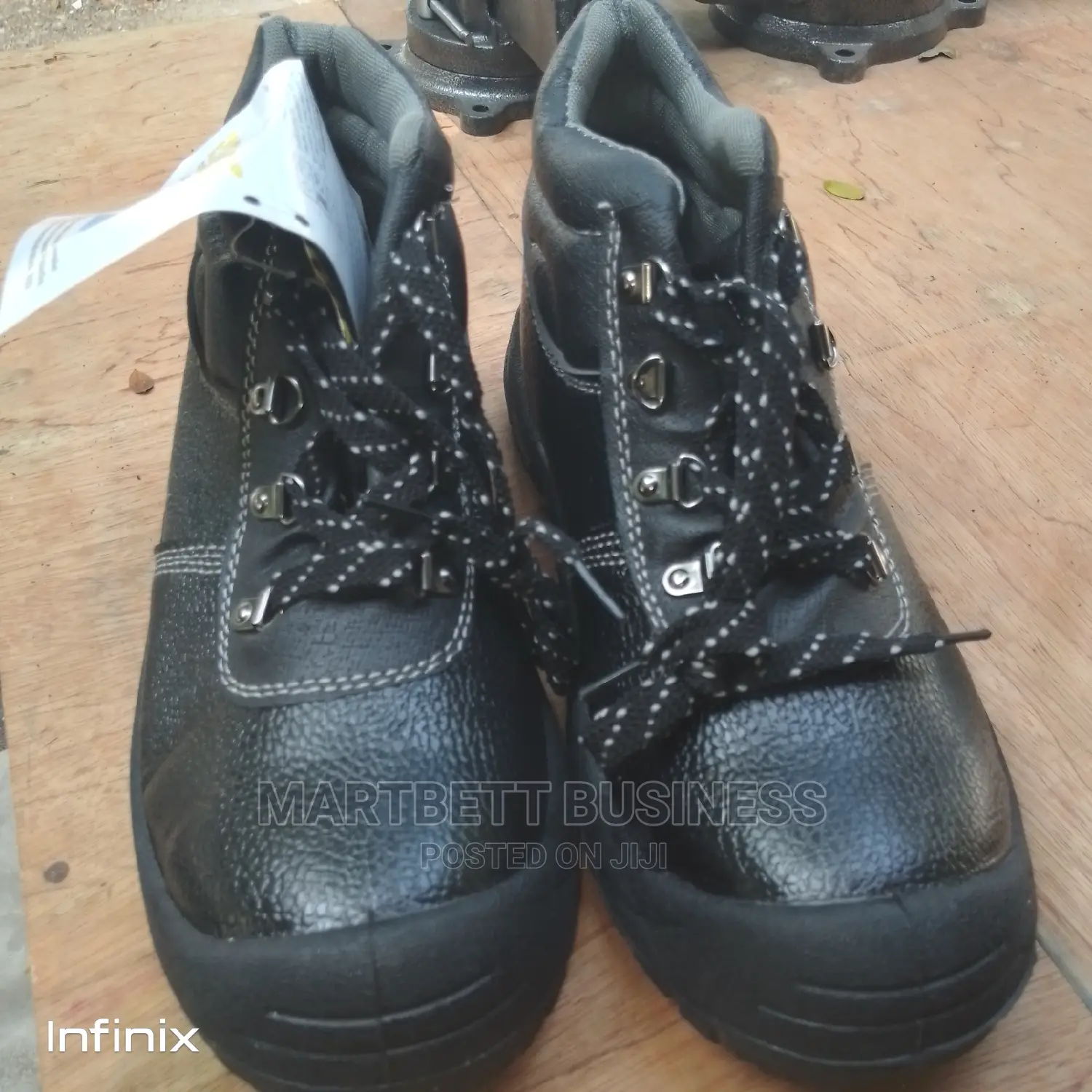Quality Vaultex Safety Boots