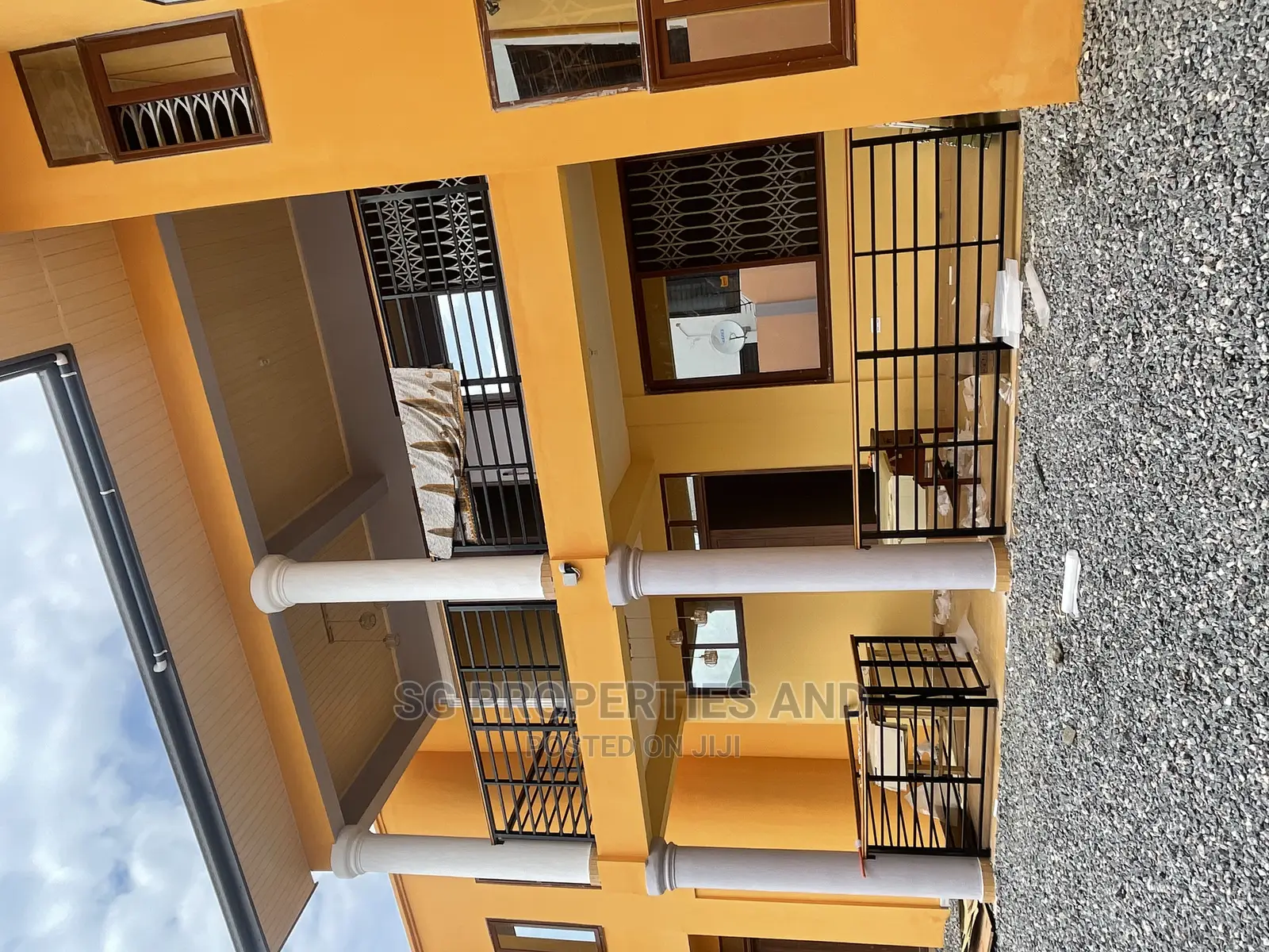 3bdrm Apartment in Com 18 Kfc, Spintex for rent