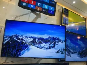  LED Glossy  Samsung UHD Crystal AU70 Tv