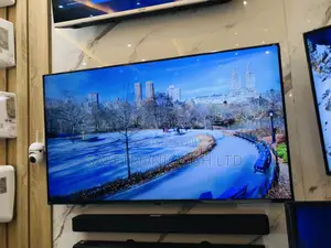 85 Inches Glossy LED Samsung UHD Crystal AU71