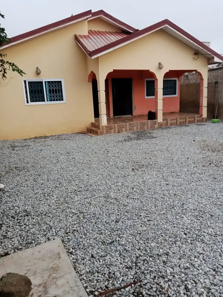 3bdrm House in Red Top, Weija for sale