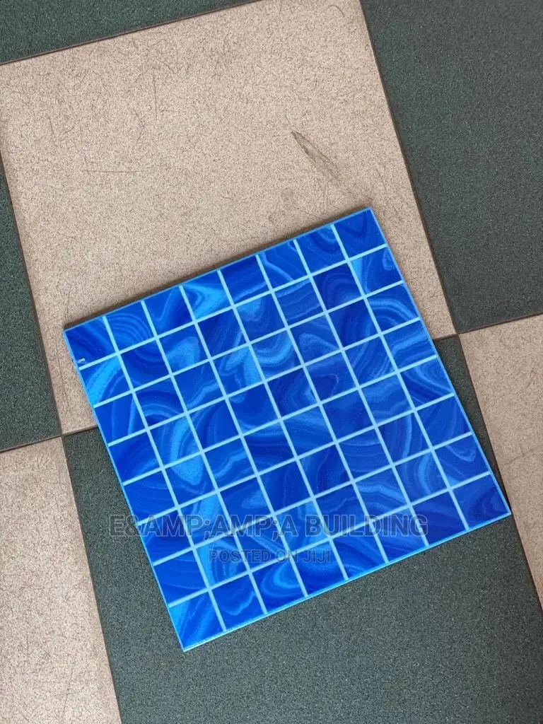 Pool Tiles 33x33 ( Spanish )