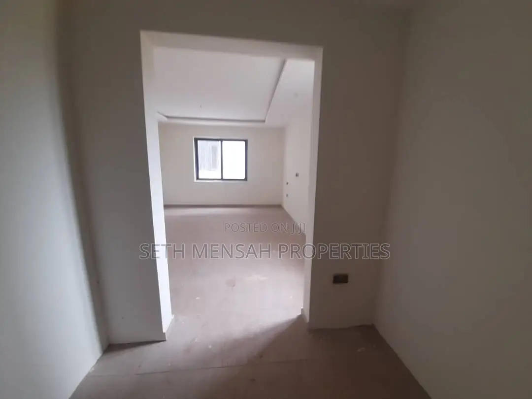 3bdrm Bungalow in Teshie for sale