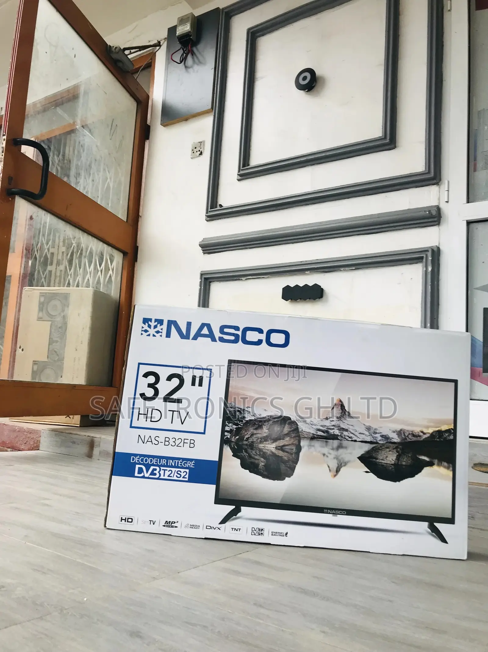 Good Nasco Glossy 32 Inches LED Tv