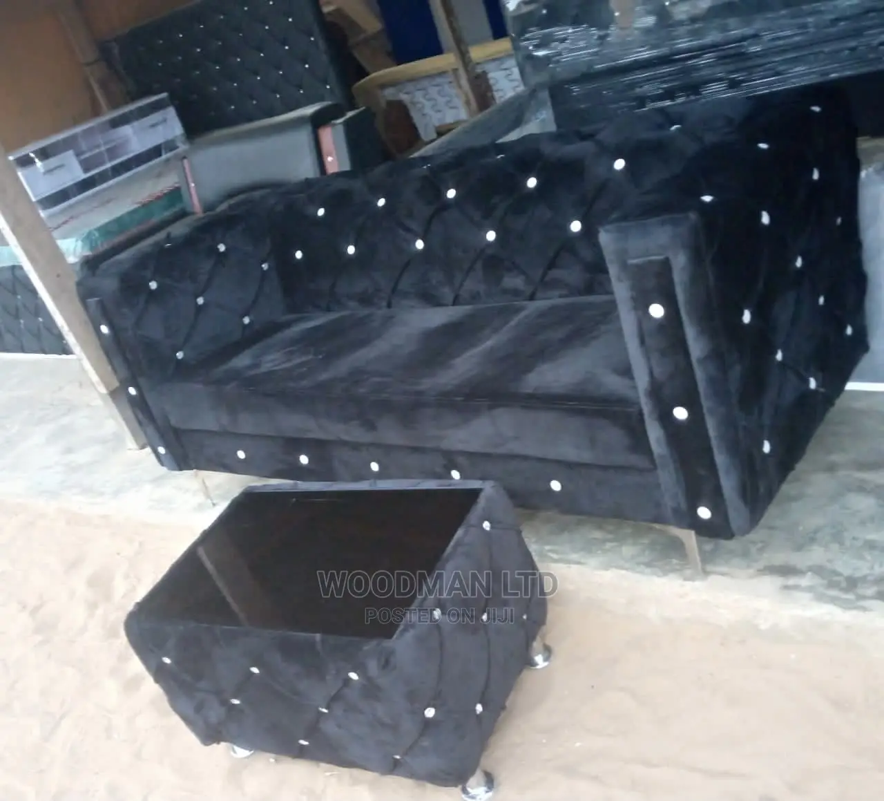 Tufted 3in1 Luxurious Turkish Sofa With Center Table