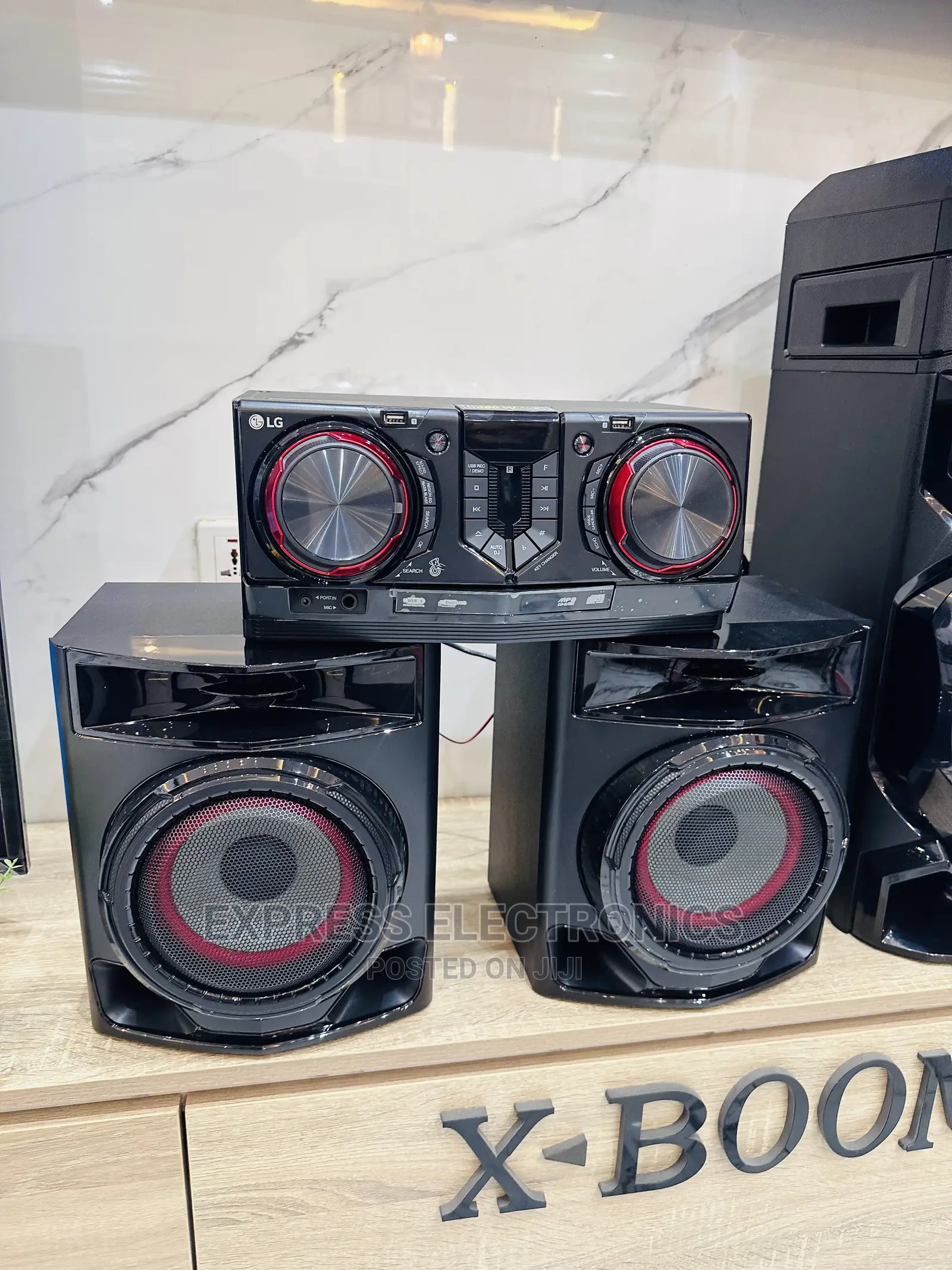Lg Cj44 480w, Cd, Bluetooth, Fm Sound System