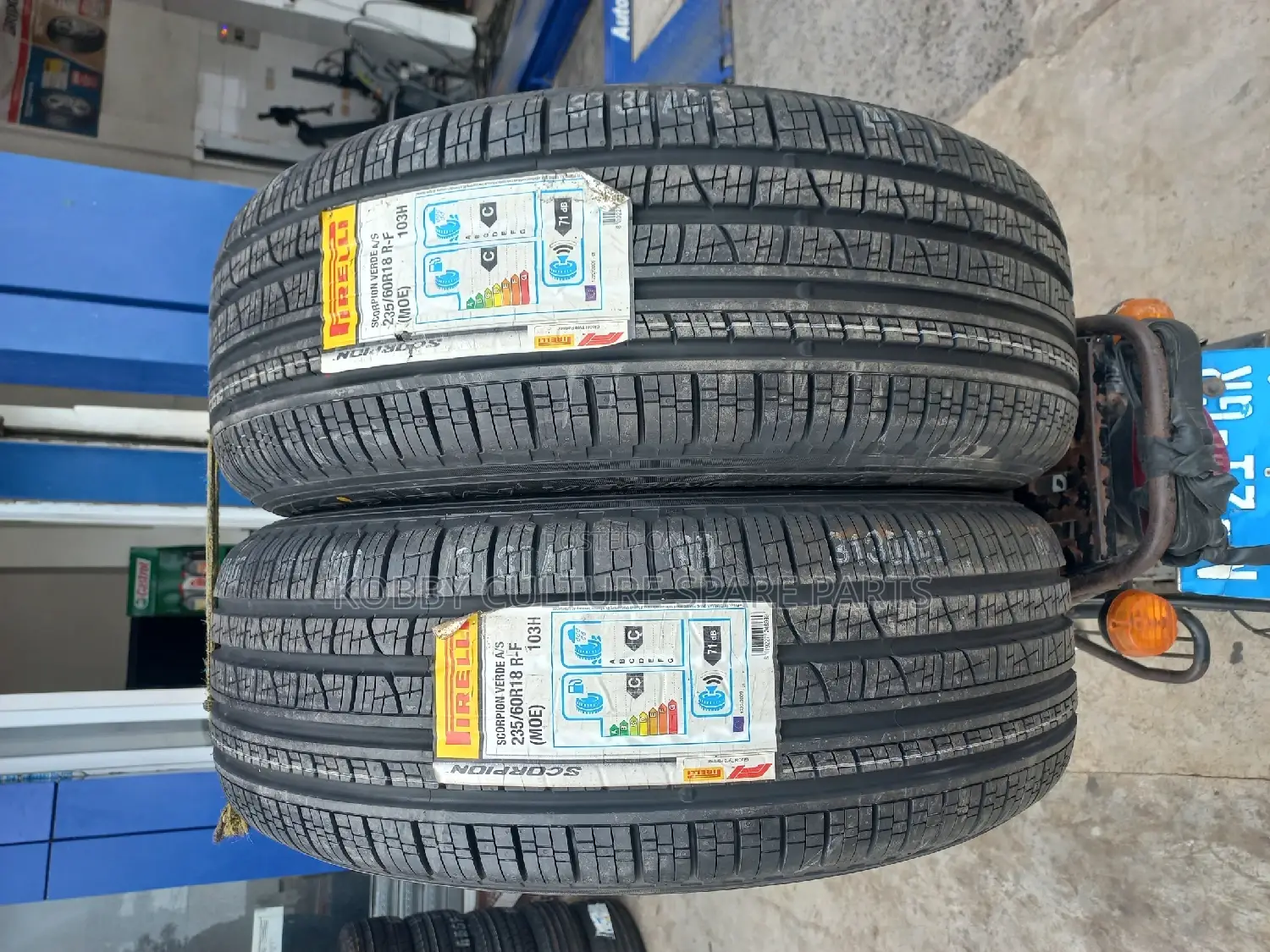 Grand Scorpion Pirelli 235/60 R18