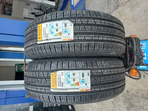 Grand Scorpion Pirelli 235/60 R18