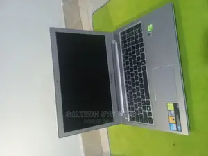 Laptop Lenovo IdeaPad 330S 8GB Intel Core i7 HDD 500GB