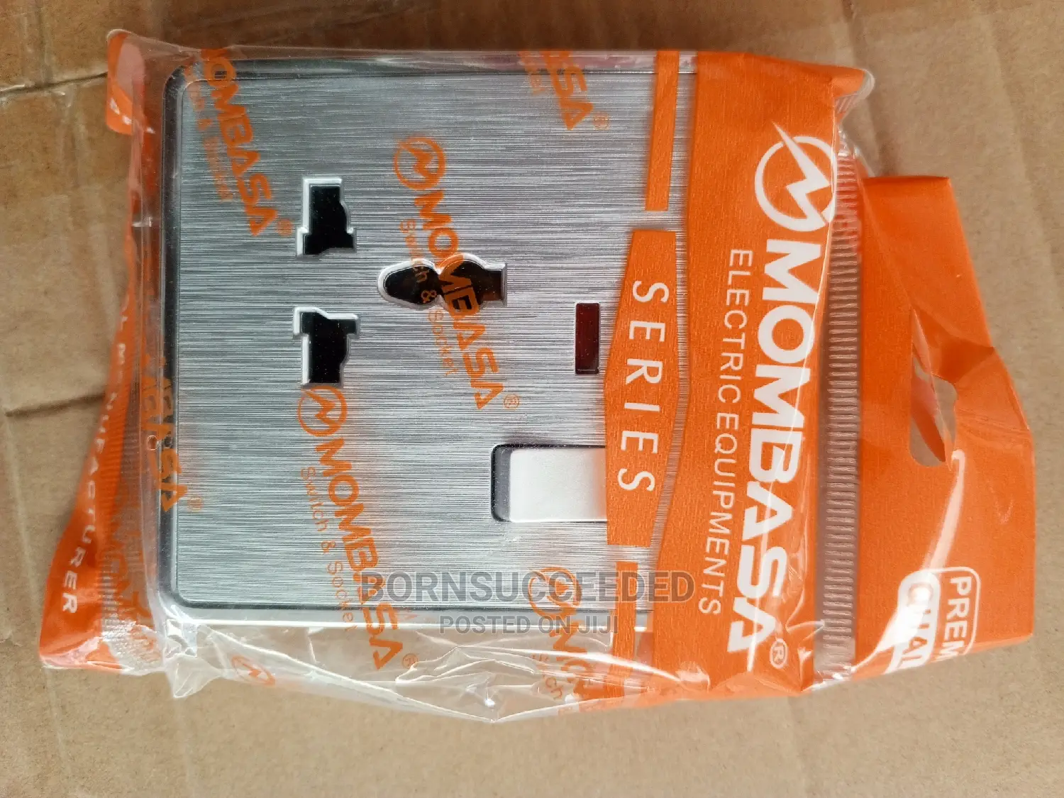 Quality Single Double Sockets in Gold and Silver Color
