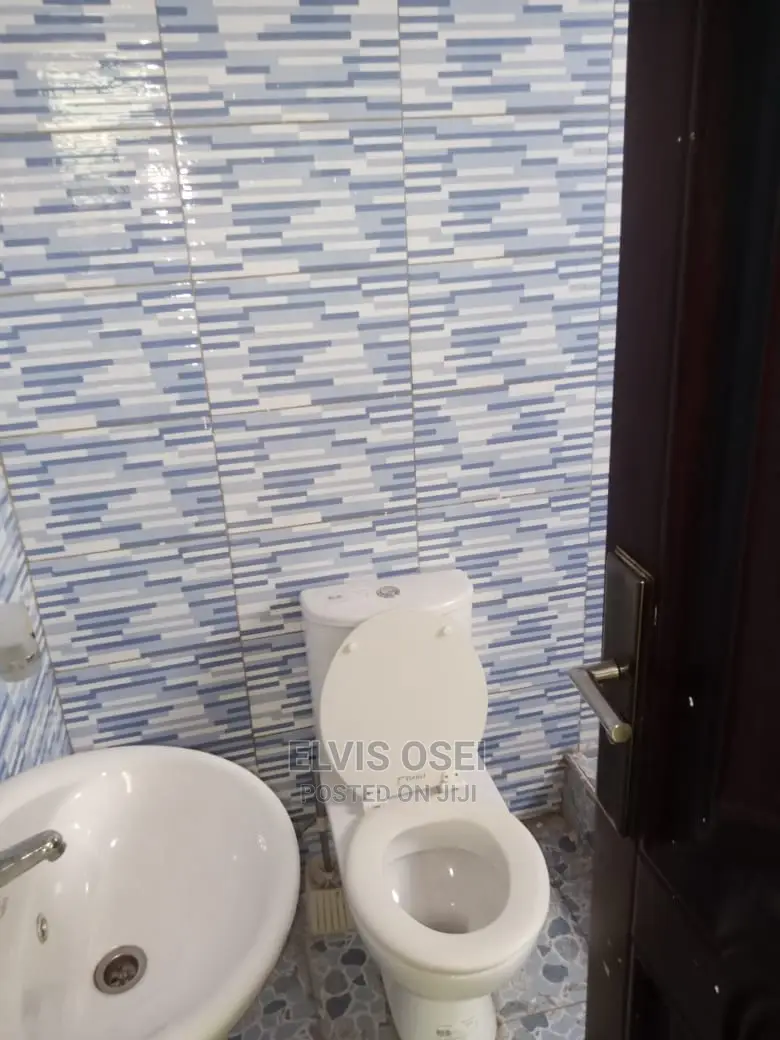 2bdrm Apartment in Scc, Weija for rent