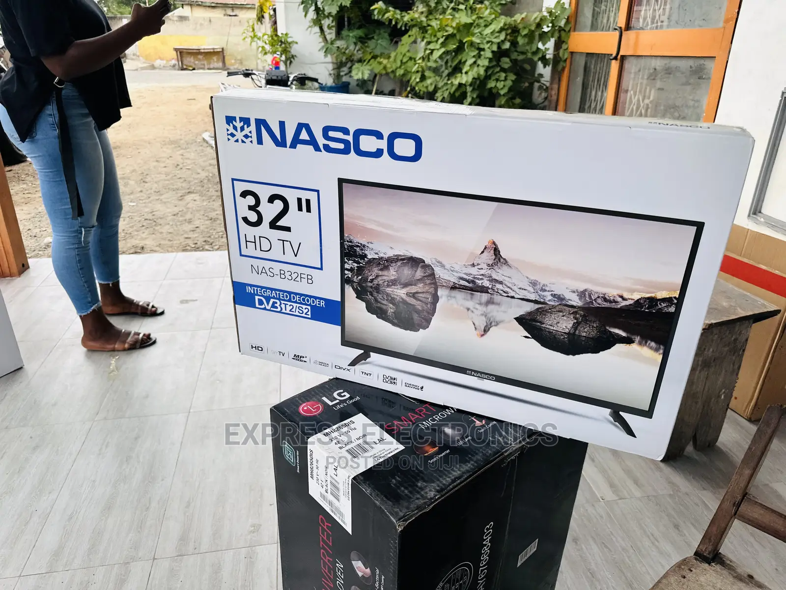 Built in Decoder Nasco Digital Satellite Tv – 32′′ Black