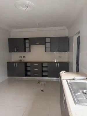 5bdrm House in Teshie Greda Estate for rent