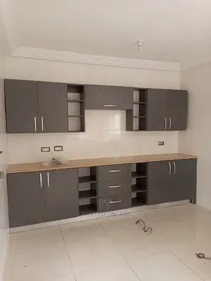5bdrm House in Teshie Greda Estate for rent