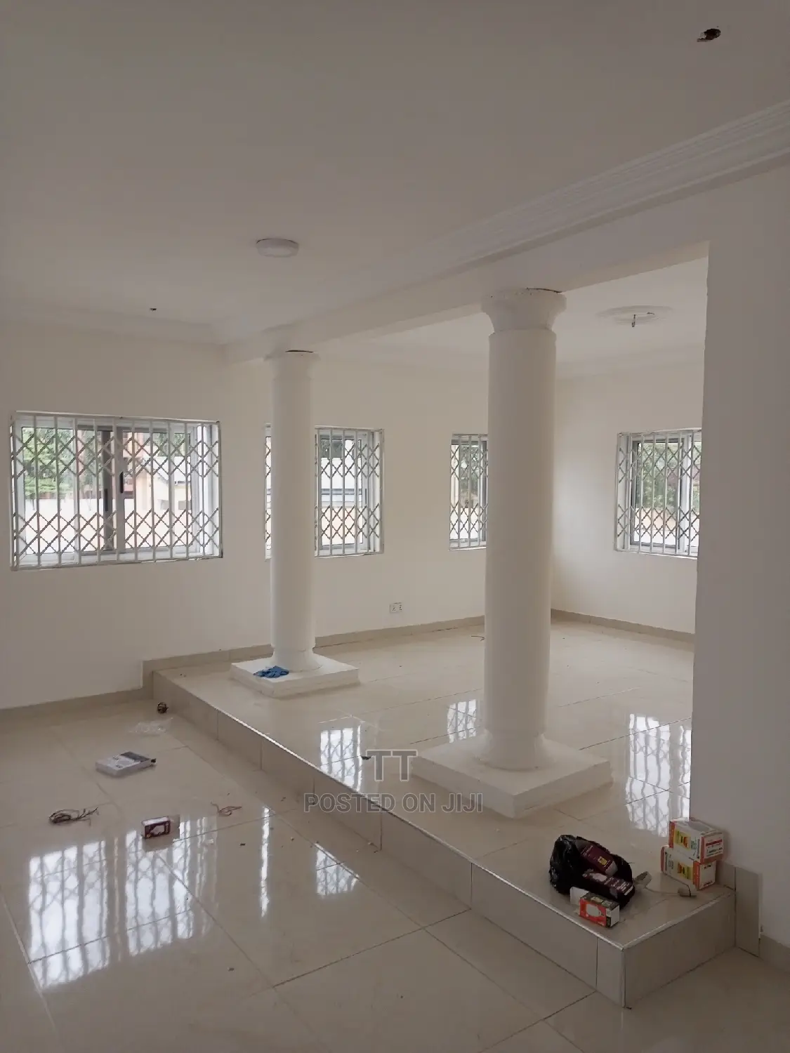 5bdrm House in Teshie Greda Estate for rent